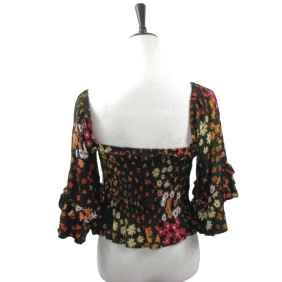 Patrons of Peace Floral Cropped Blouse with 3/4 Bell Sleeves Size Medium - Picture 4 of 6